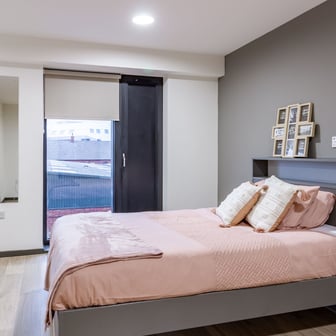 Platinum En Suite - Image 2